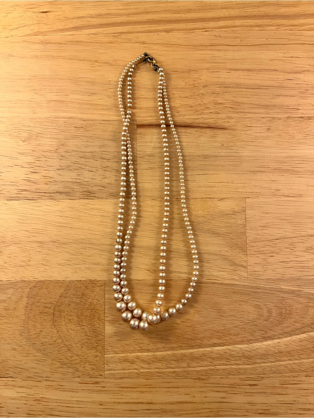 Elegant Double-Strand Pearl Necklace - Cream Pearls